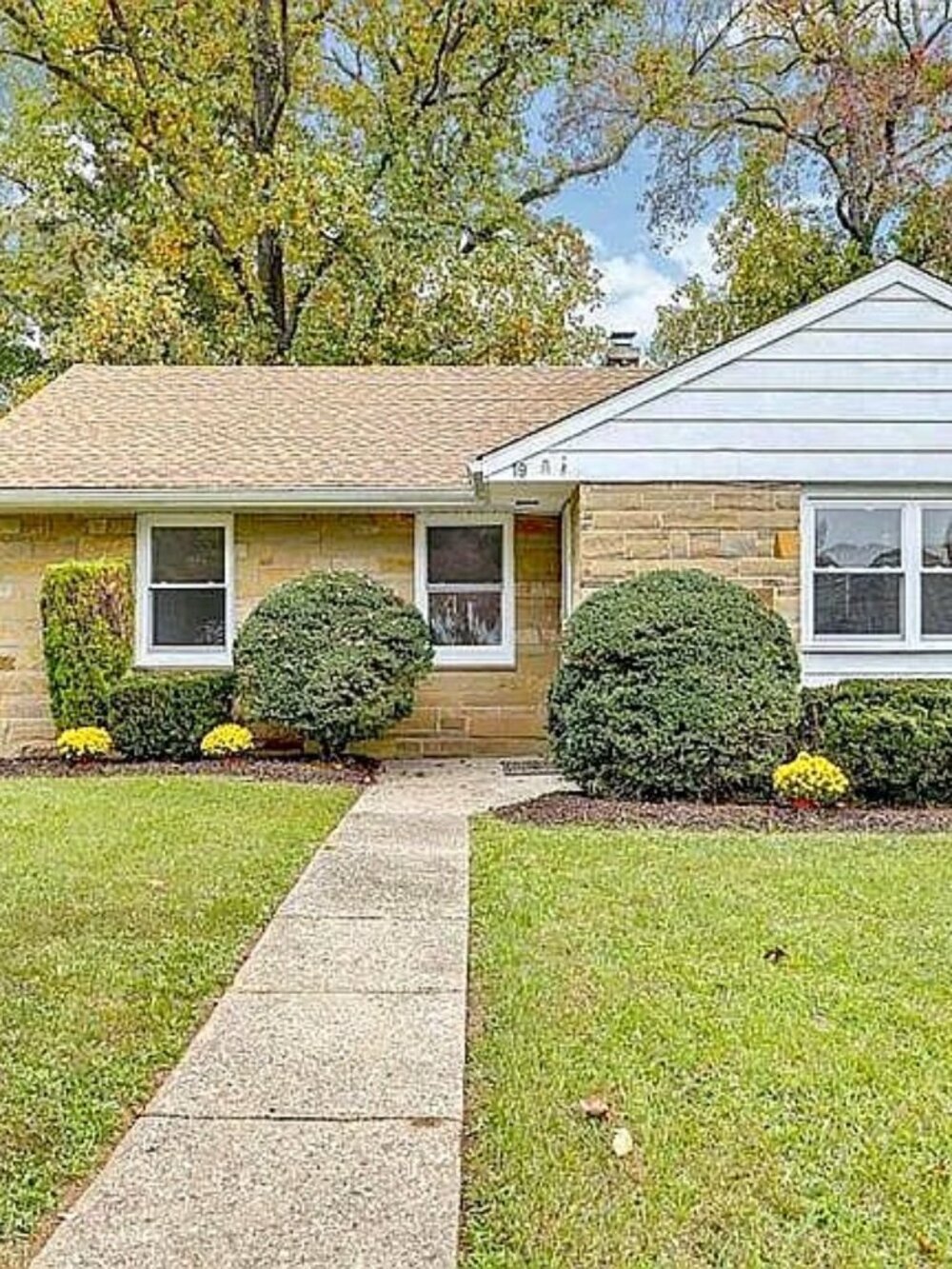 $1400 | 08817 [Lease\Rent] 2 Beds 1 Bath House